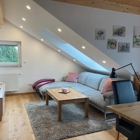 Helles Ruhiges Im Grünen Apartamento